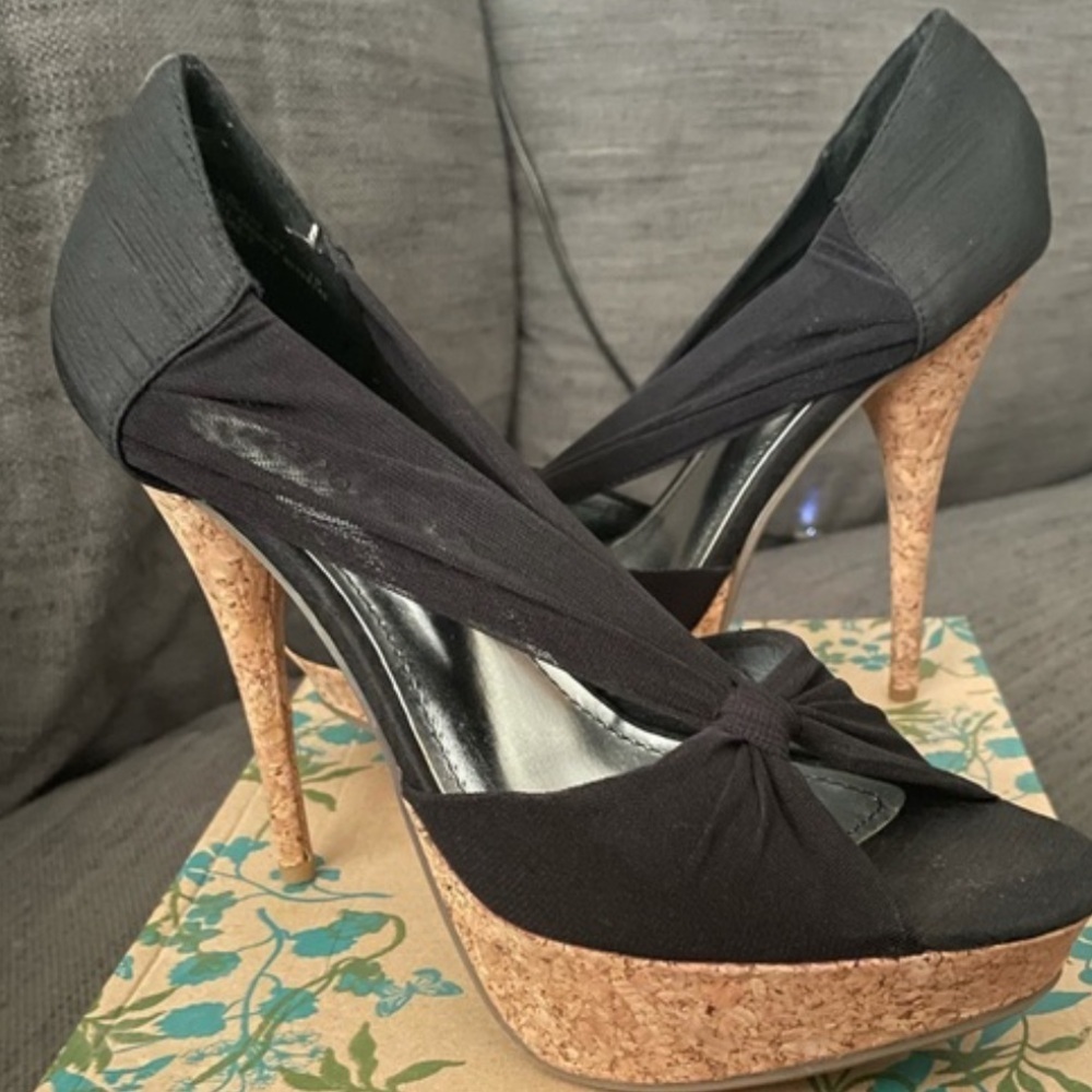 Y2K Bamboo | size 6.5 black platform high heels with cork bottom